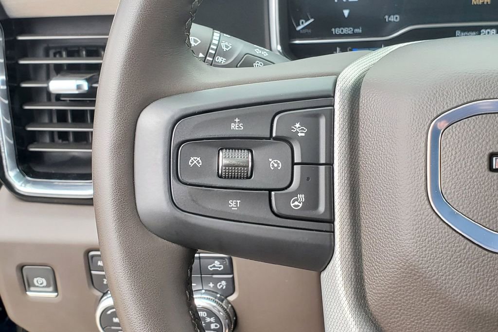 Used 2024 GMC Sierra 2500 Denali w/ Denali Reserve Package AWD/4WD image 4