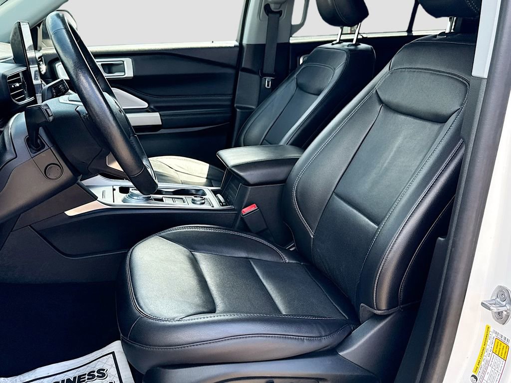 Certified 2023 Ford Explorer Limited w/ Limited Technology Package AWD/4WD image 22
