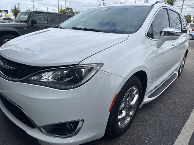 Used 2018 Chrysler Pacifica Limited