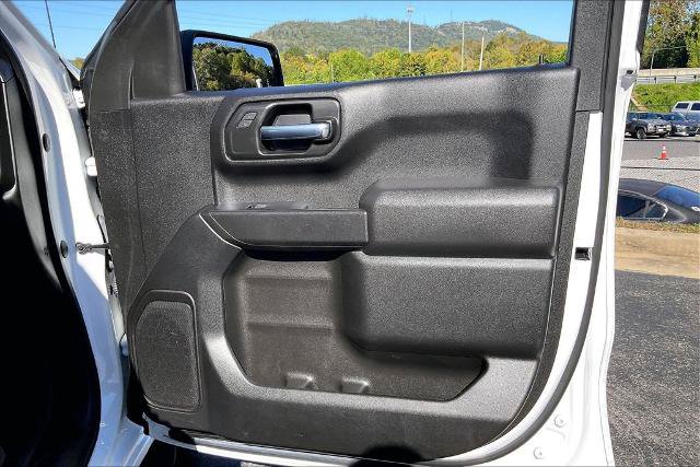 Used 2023 Chevrolet Silverado 1500 Custom AWD/4WD image 23