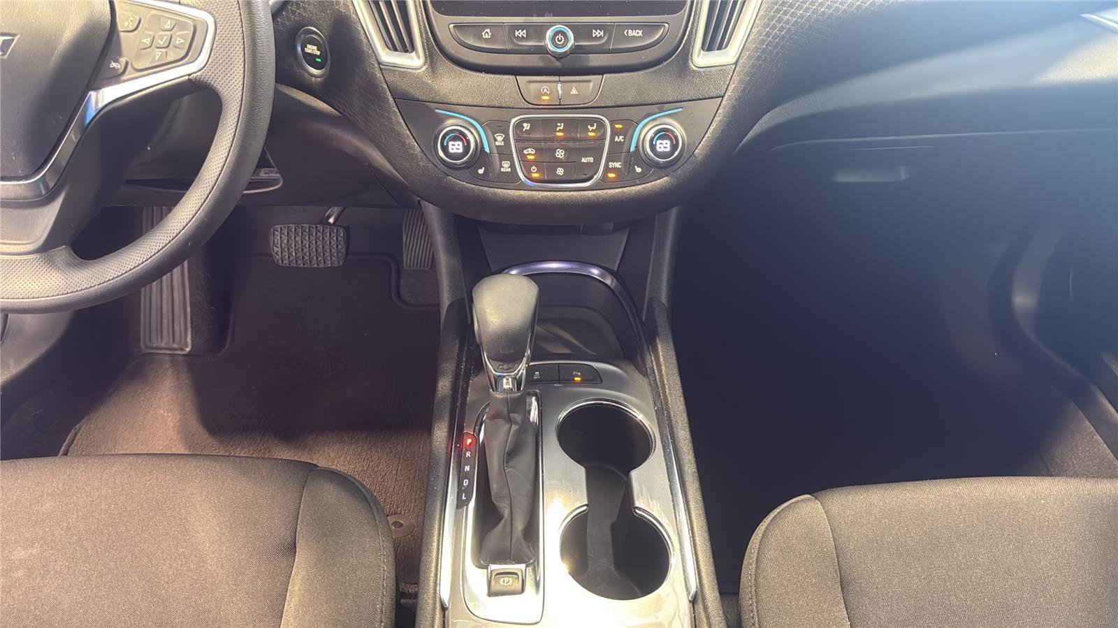 Used 2024 Chevrolet Malibu LT FWD image 22