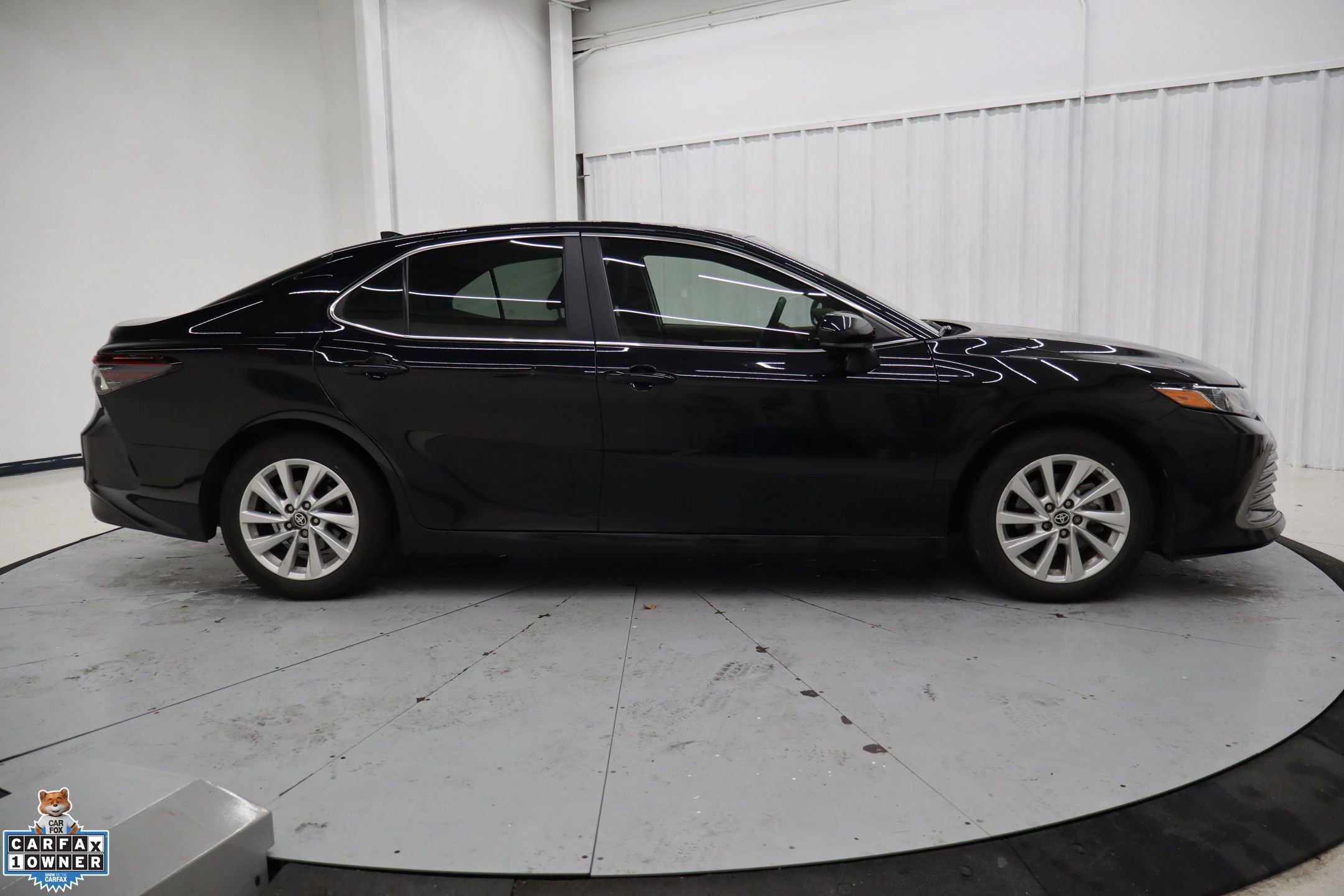 Used 2024 Toyota Camry LE image 8