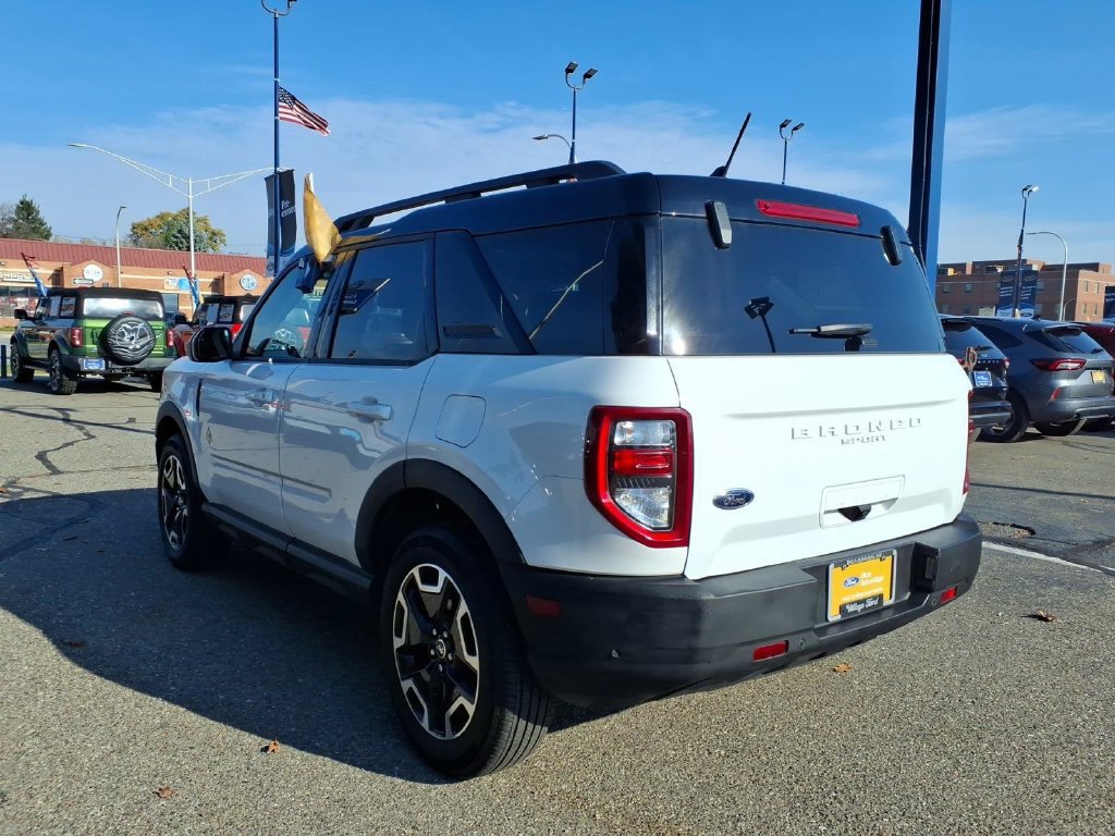 Certified 2023 Ford Bronco Sport Outer Banks w/ Tech Package AWD/4WD image 9