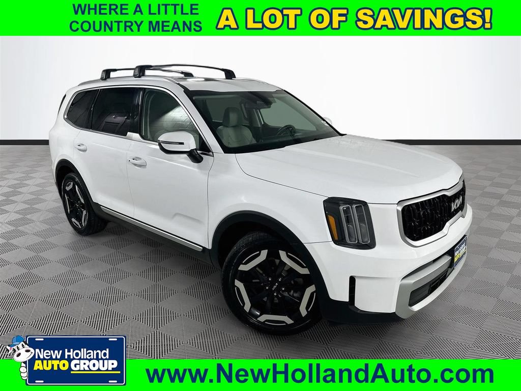 Used 2024 Kia Telluride EX w/ EX Captain's Chair Package