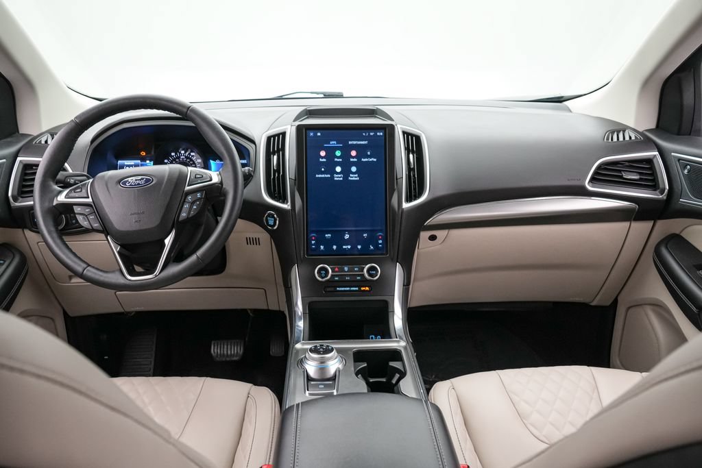 Certified 2024 Ford Edge Titanium AWD/4WD image 14