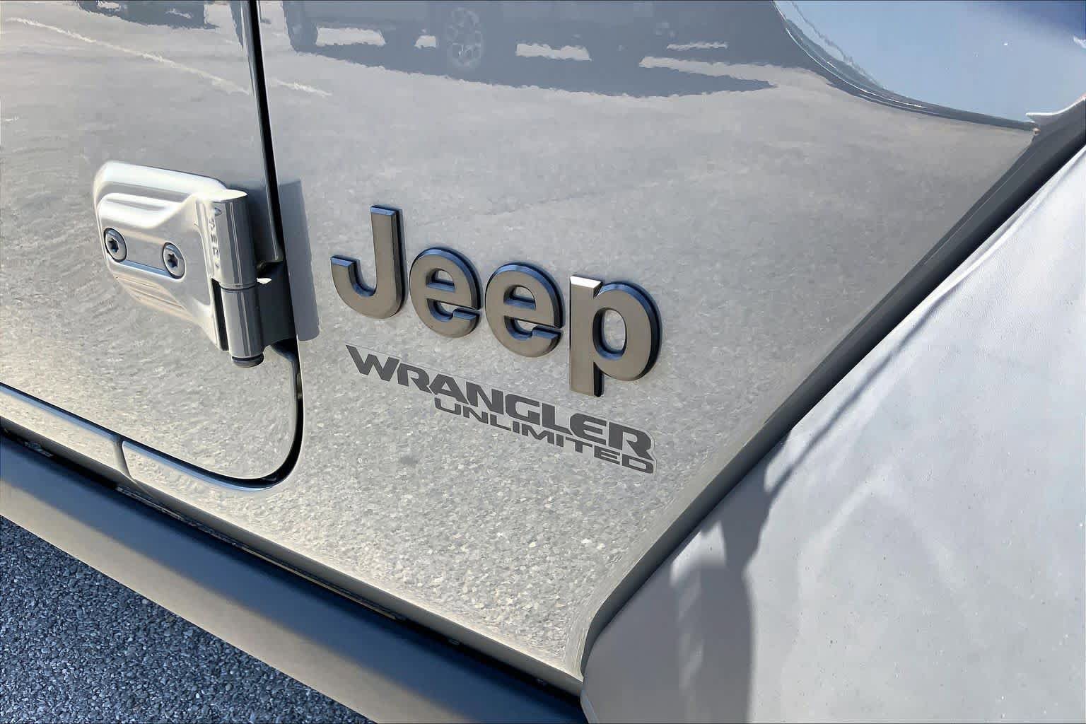 Used 2021 Jeep Wrangler Unlimited Sport AWD/4WD image 10