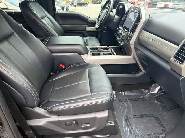 Certified 2022 Ford F250 Lariat w/ Black Appearance Package AWD/4WD image 15
