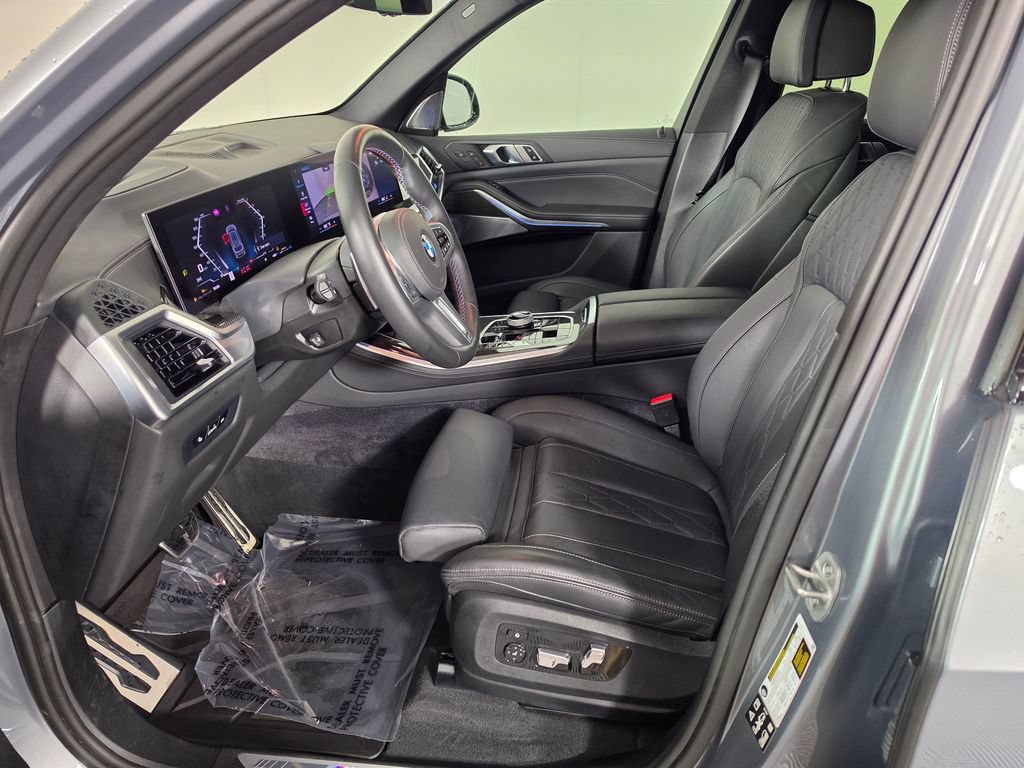 Used 2024 BMW X5 M60i AWD/4WD image 20