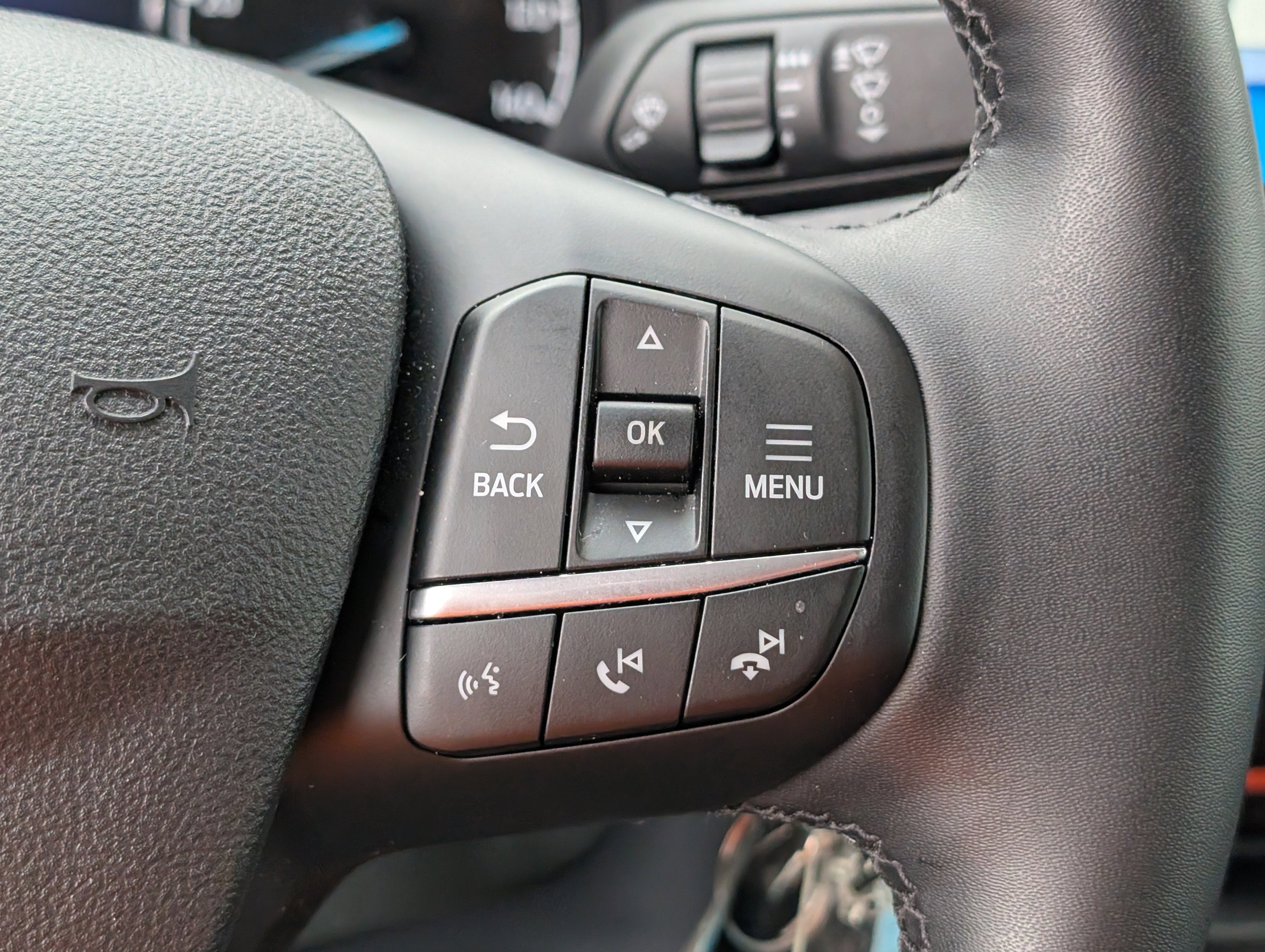 Certified 2024 Ford Maverick XLT w/ XLT Luxury Package image 21