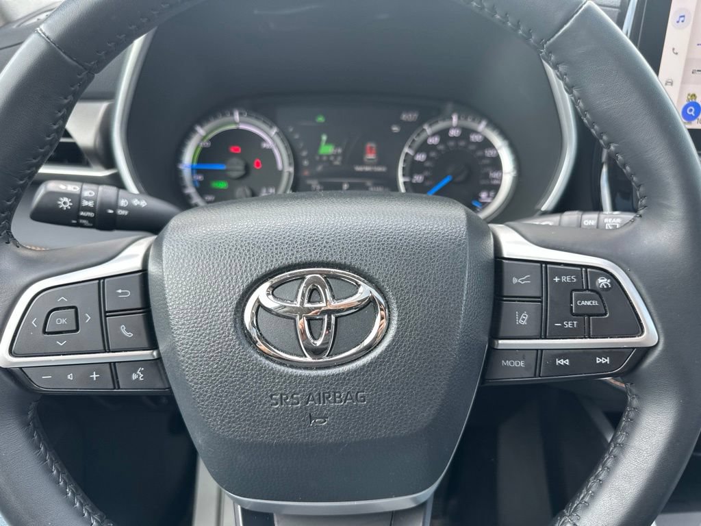Used 2023 Toyota Highlander Bronze Edition AWD/4WD image 43