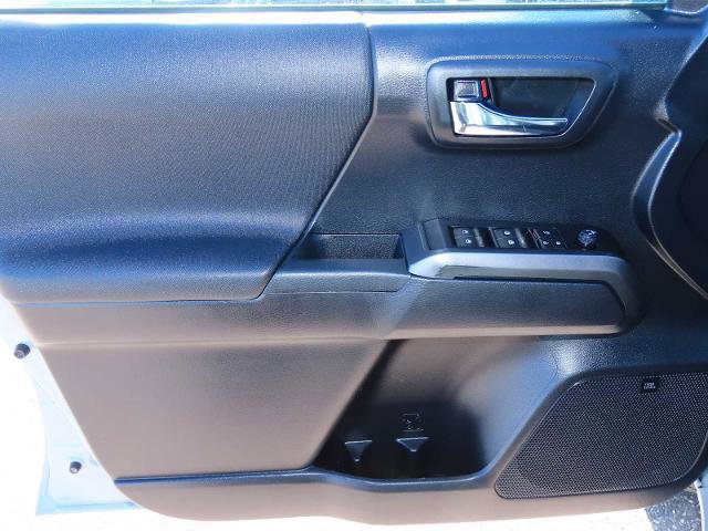 Used 2019 Toyota Tacoma TRD Off-Road image 16