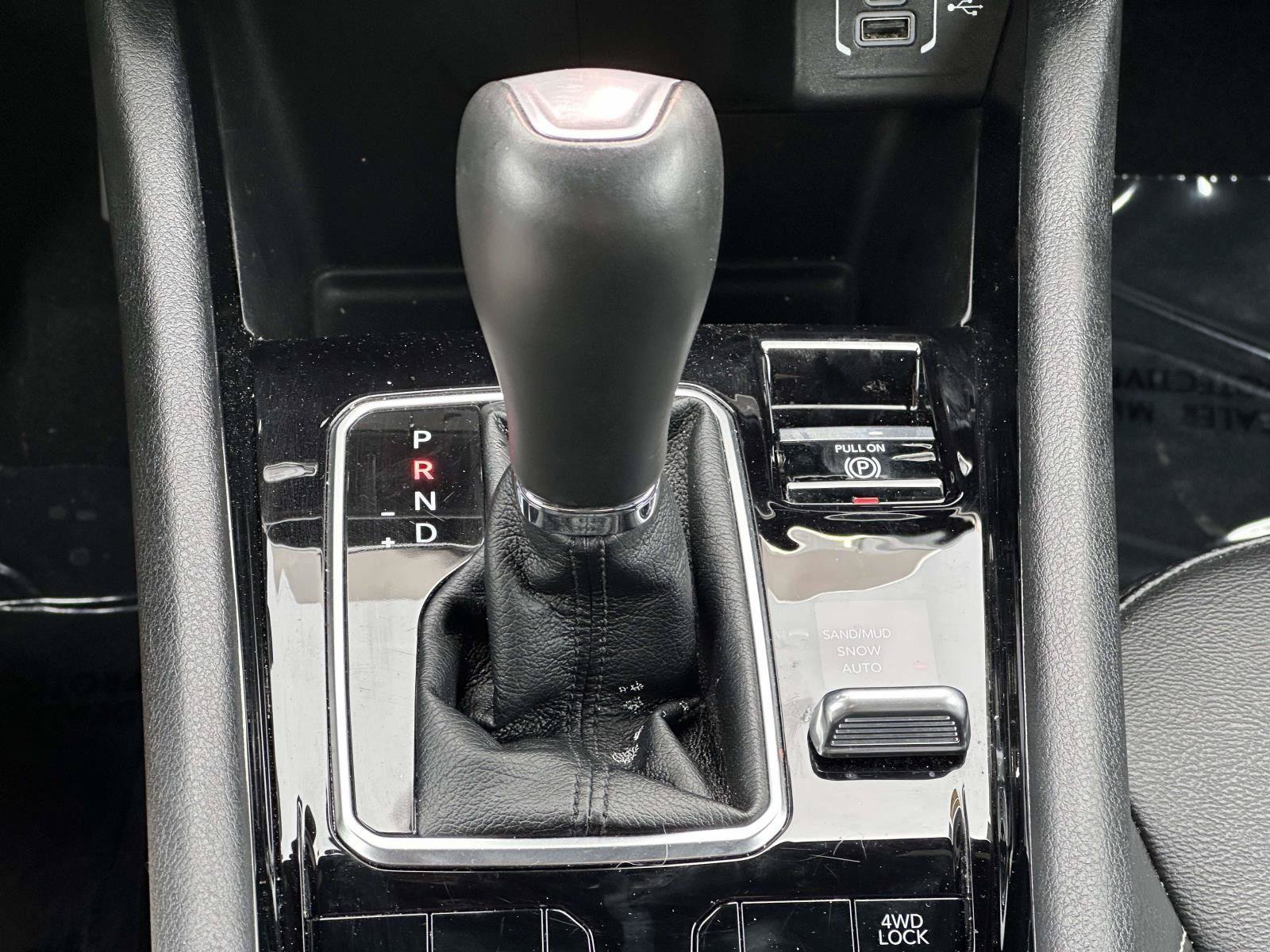 Used 2025 Jeep Compass Limited AWD/4WD image 18