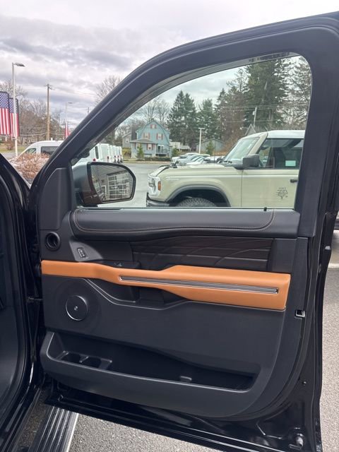 Certified 2024 Ford Expedition Platinum AWD/4WD image 19