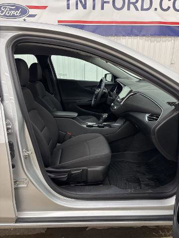 Used 2021 Chevrolet Malibu LT image 18