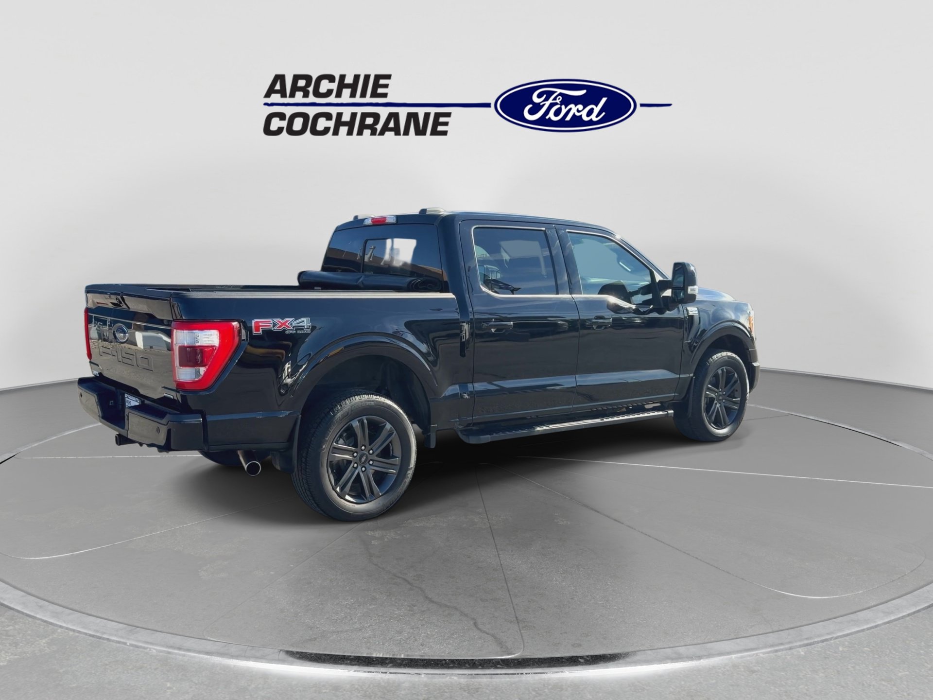 Certified 2023 Ford F150 Lariat w/ Max Trailer Tow Package AWD/4WD image 8