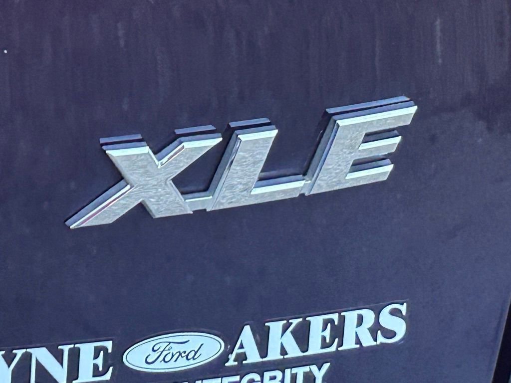 Used 2024 Toyota RAV4 XLE image 18