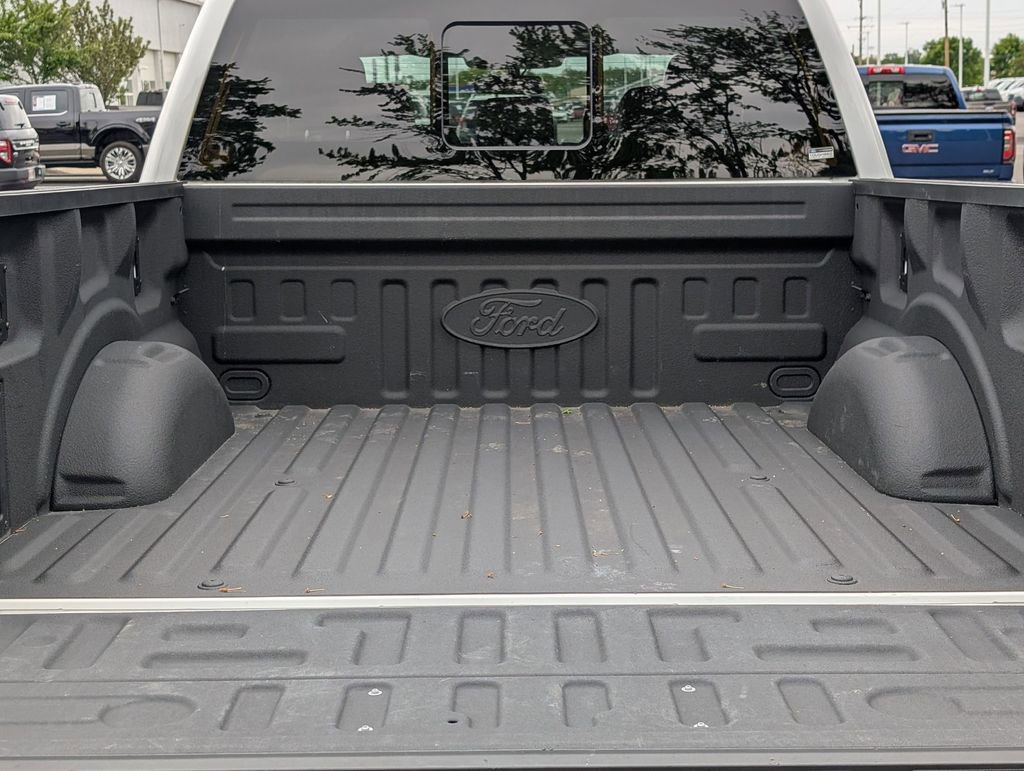 Certified 2022 Ford F150 Lariat w/ Equipment Group 501A Mid AWD/4WD image 7