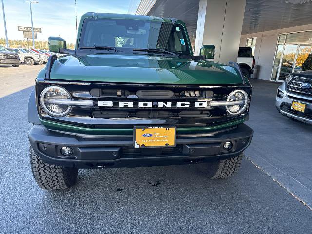 Certified 2025 Ford Bronco Outer Banks w/ Sasquatch Package AWD/4WD image 2