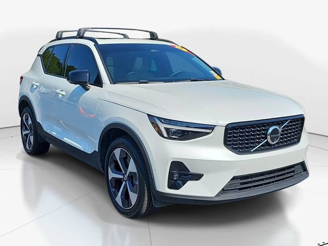 Used 2025 Volvo XC40 B5 Plus w/ Protection Package Premier