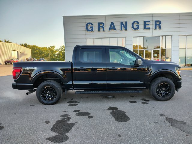 Certified 2024 Ford F150 XLT w/ XLT Black Appearance Package AWD/4WD image 7
