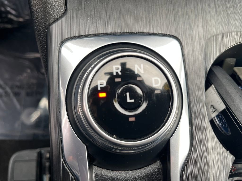 Certified 2025 Ford Escape ST-Line image 32