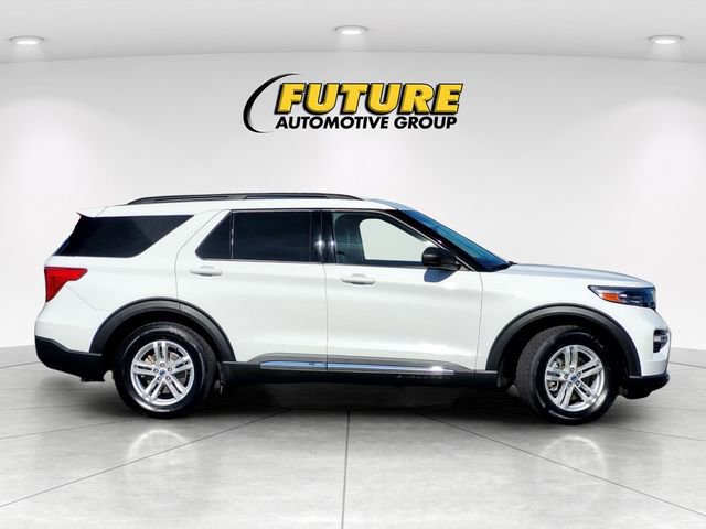 Certified 2022 Ford Explorer XLT w/ Equipment Group 202A image 6