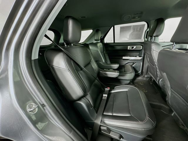 Certified 2022 Ford Explorer XLT w/ Equipment Group 202A image 33