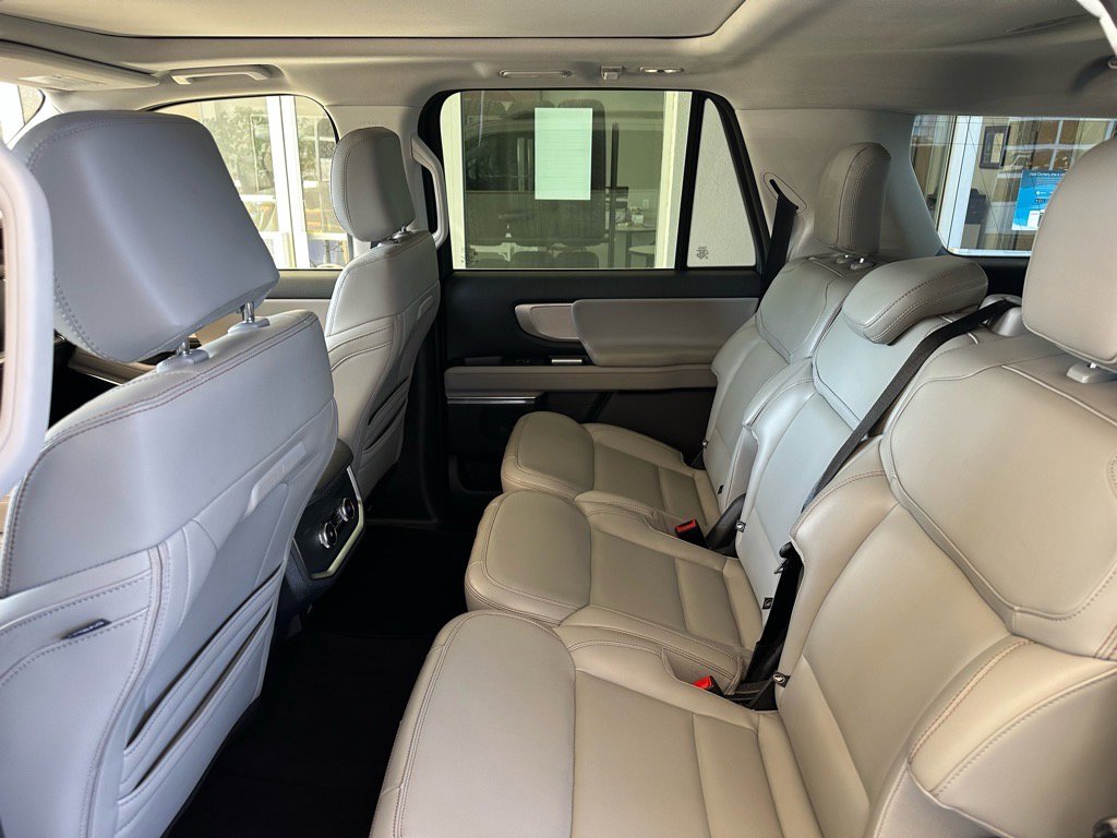 Certified 2025 Ford Expedition Max Active image 23