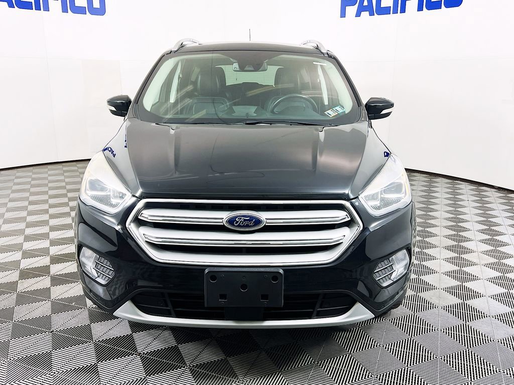 Certified 2019 Ford Escape Titanium AWD/4WD image 3