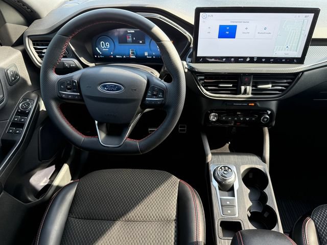 Certified 2024 Ford Escape ST-Line Elite AWD/4WD image 8