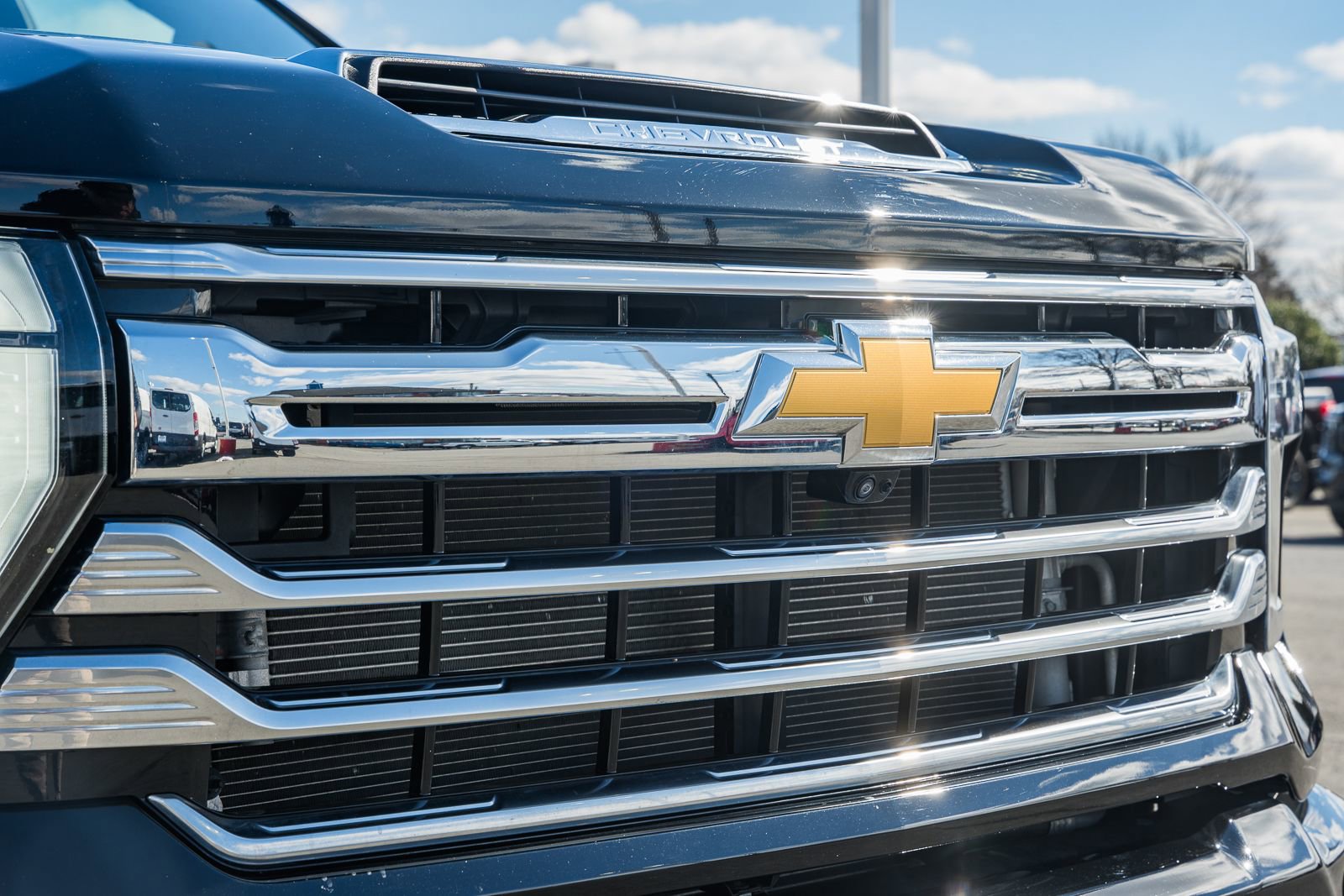 Used 2024 Chevrolet Silverado 3500 High Country w/ High Country Premium Package image 15