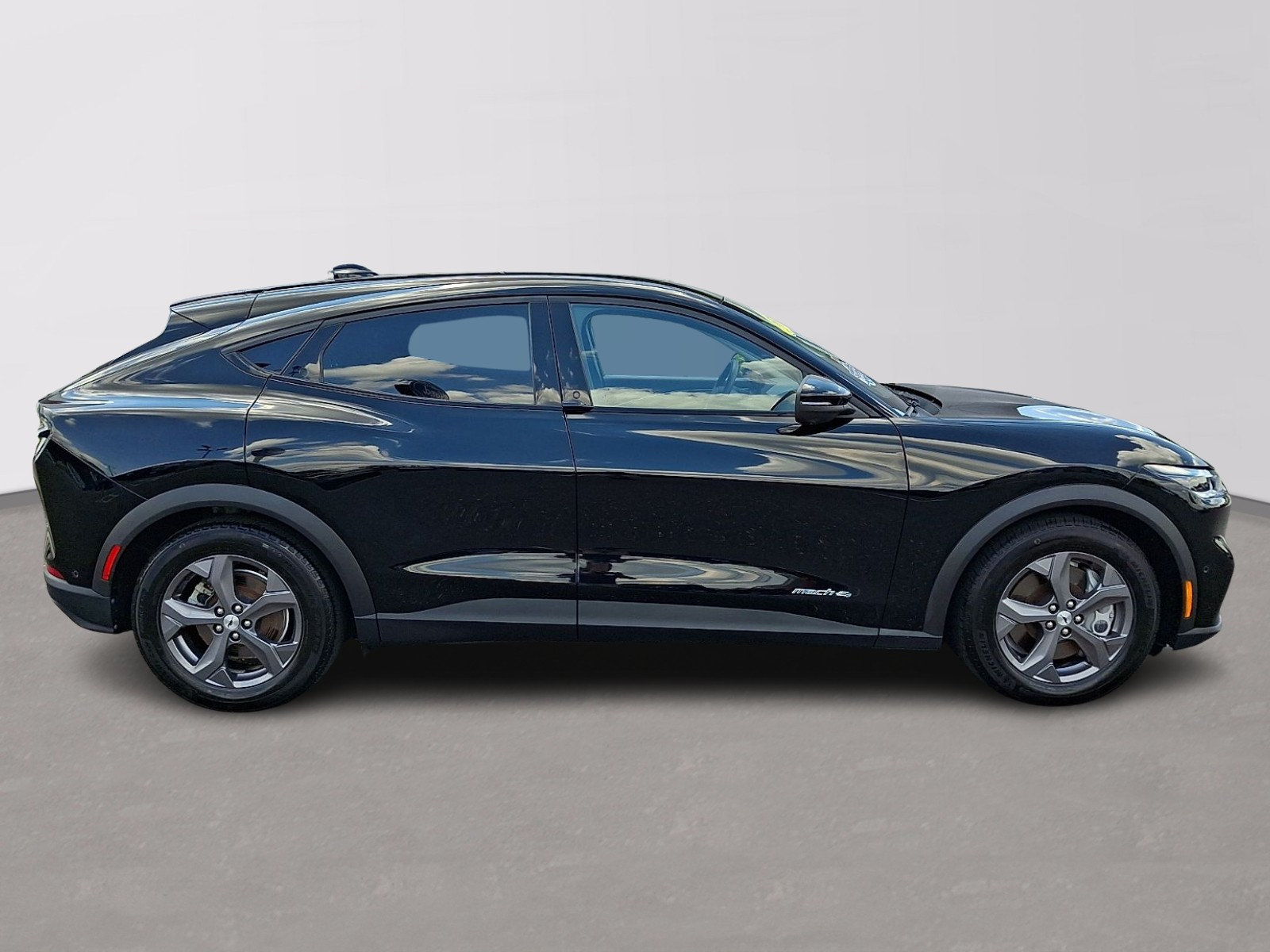 Certified 2023 Ford Mustang Mach-E Select AWD/4WD image 7
