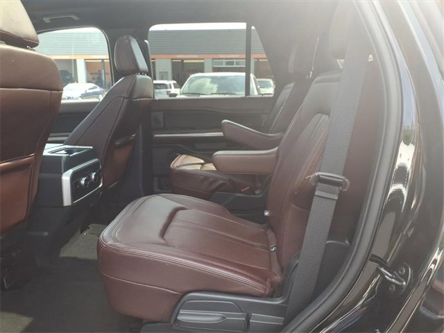 Certified 2024 Ford Expedition Limited image 9