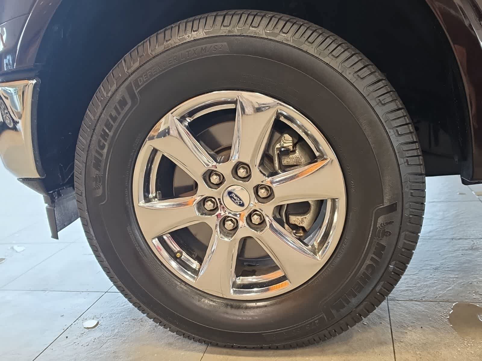 Certified 2019 Ford F150 Lariat w/ Equipment Group 502A Luxury AWD/4WD image 15