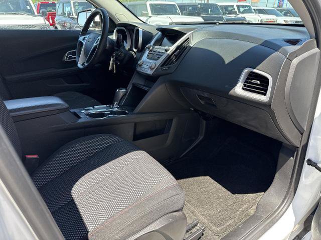 Used 2017 Chevrolet Equinox LT w/ Convenience Package FWD image 19