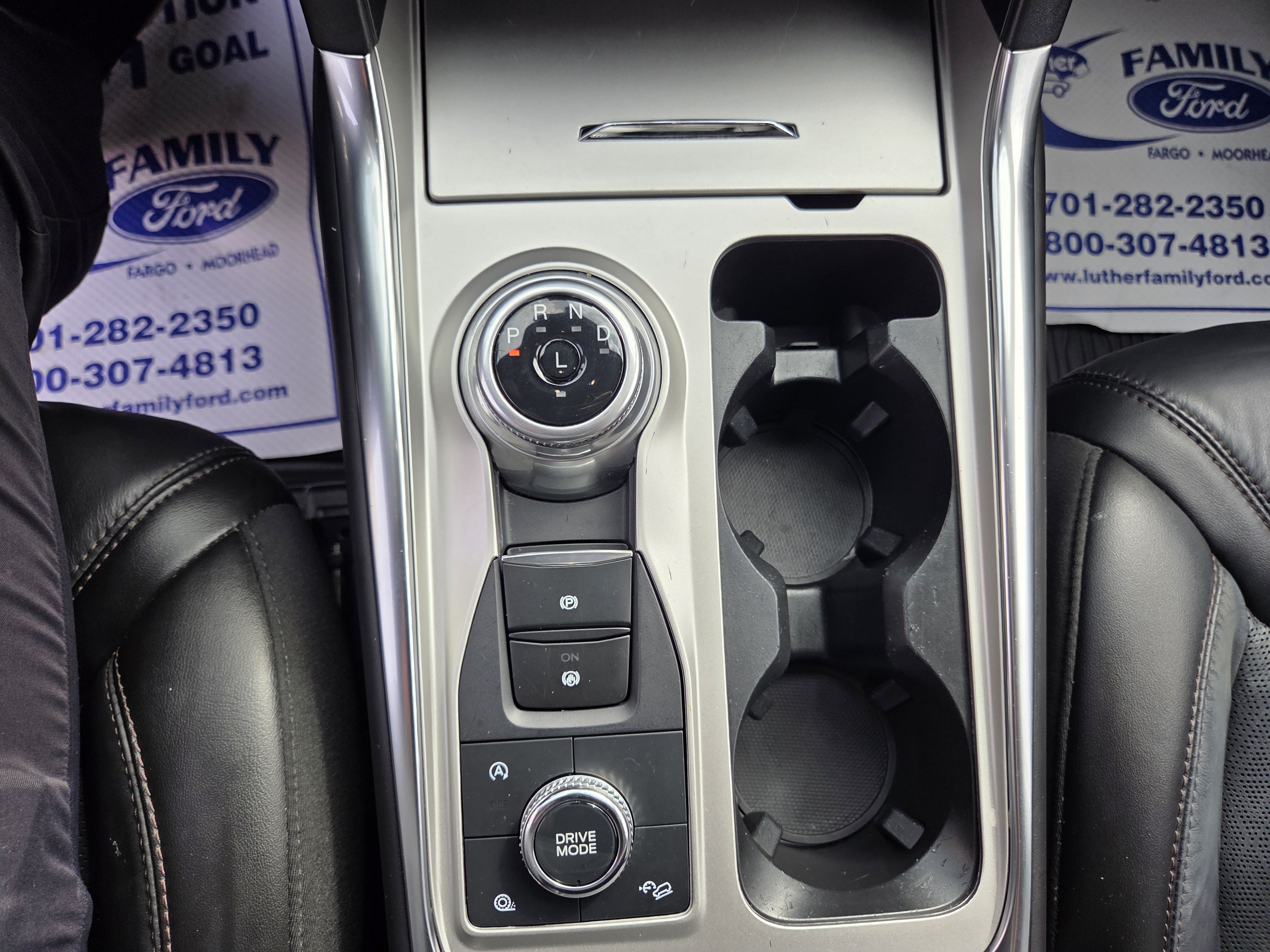 Certified 2023 Ford Explorer Platinum w/ Technology Package AWD/4WD image 17