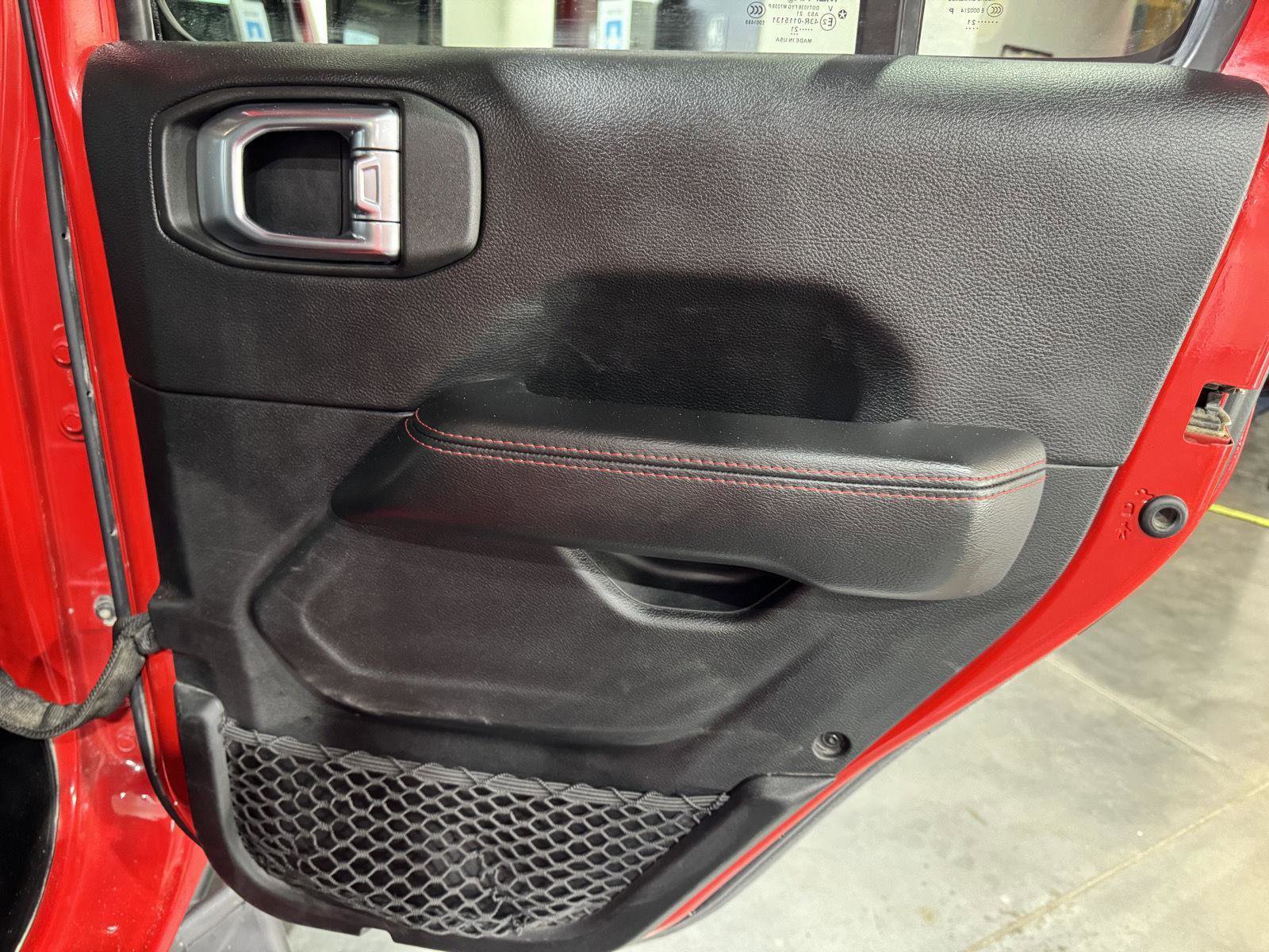 Used 2021 Jeep Wrangler Unlimited Rubicon AWD/4WD image 23