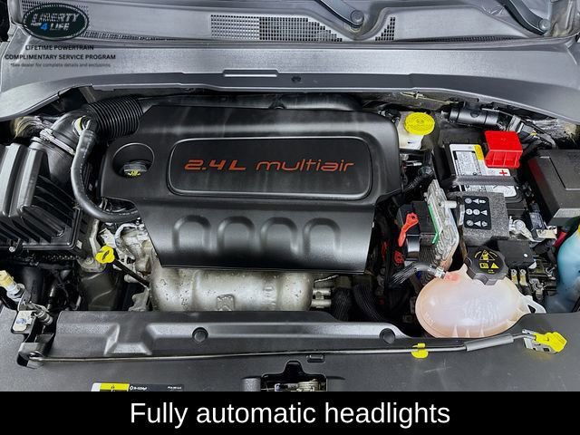 Used 2022 Jeep Compass Latitude FWD image 28