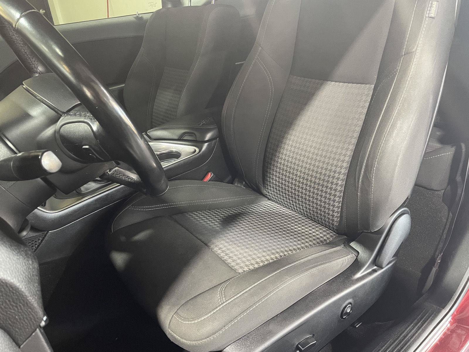 Used 2019 Dodge Challenger SXT RWD image 20