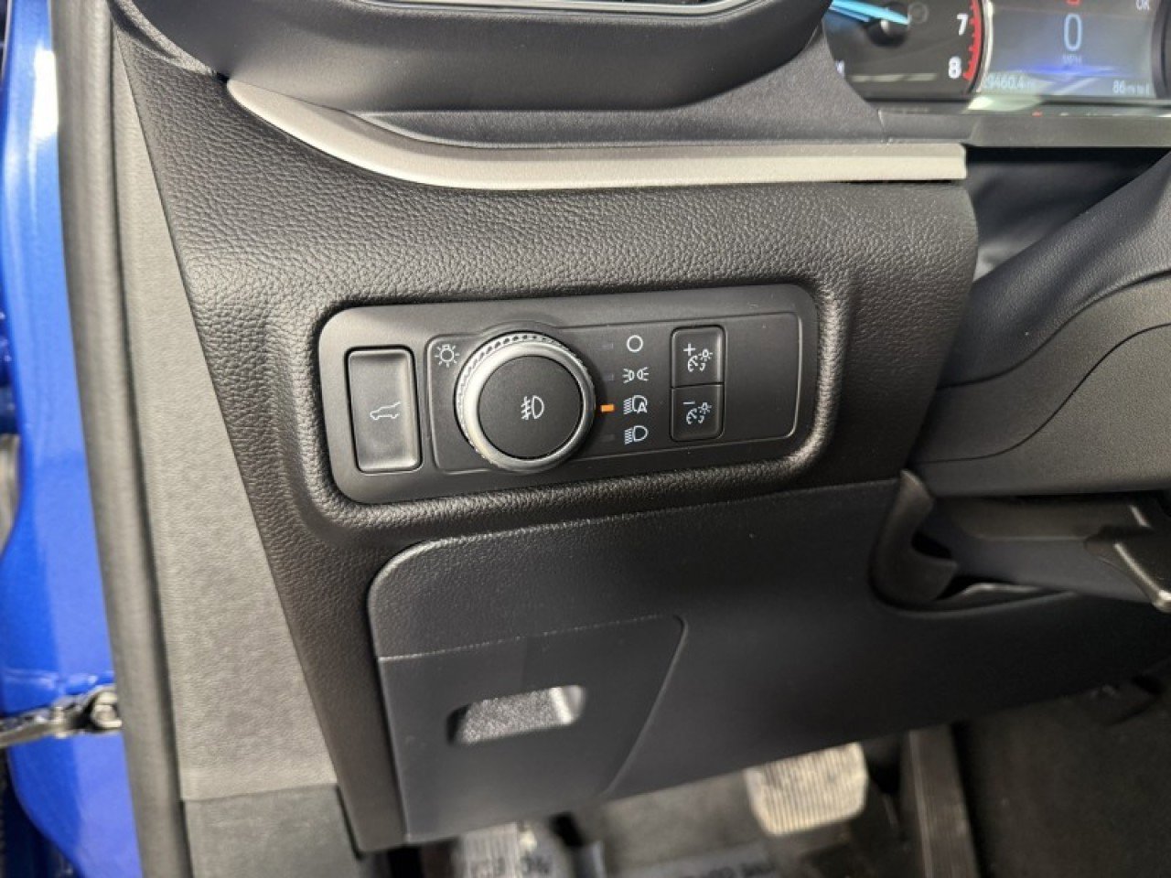 Certified 2022 Ford Explorer XLT w/ Equipment Group 202A image 21