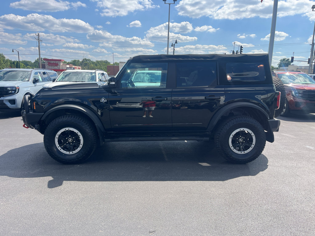 Certified 2022 Ford Bronco Outer Banks w/ Sasquatch Package AWD/4WD image 4