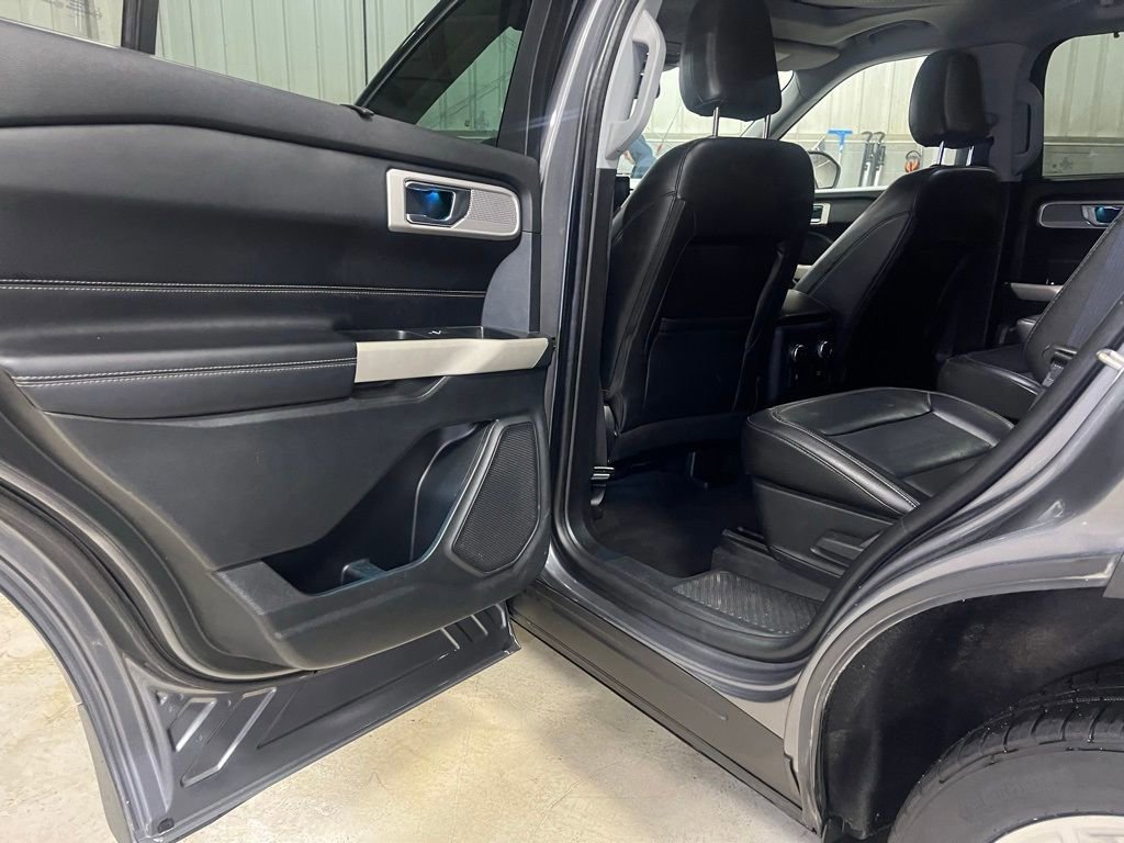 Certified 2021 Ford Explorer Limited w/ Equipment Group 301A image 38