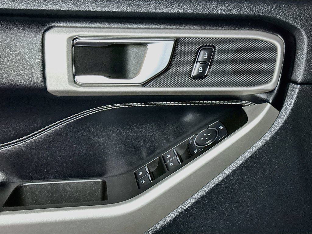 Certified 2021 Ford Explorer XLT AWD/4WD image 15