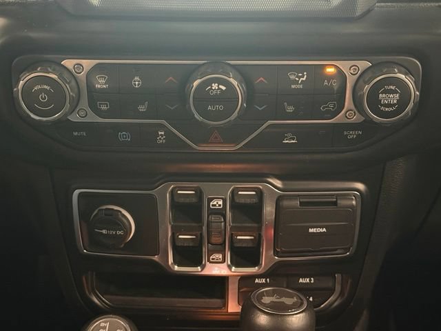 Used 2021 Jeep Wrangler Unlimited Sahara w/ Cold Weather Group AWD/4WD image 31