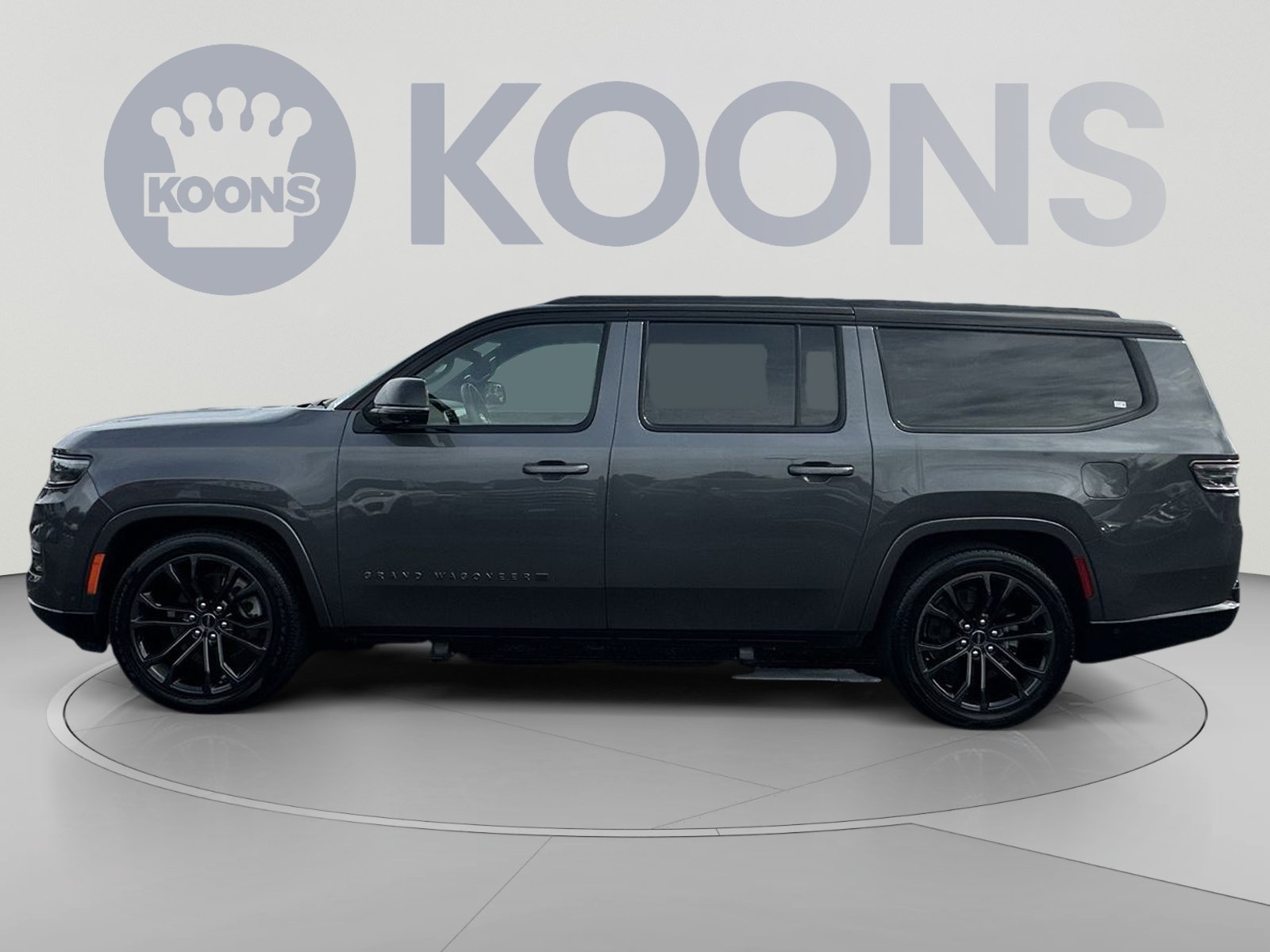 Used 2024 Jeep Grand Wagoneer L Series II AWD/4WD image 7