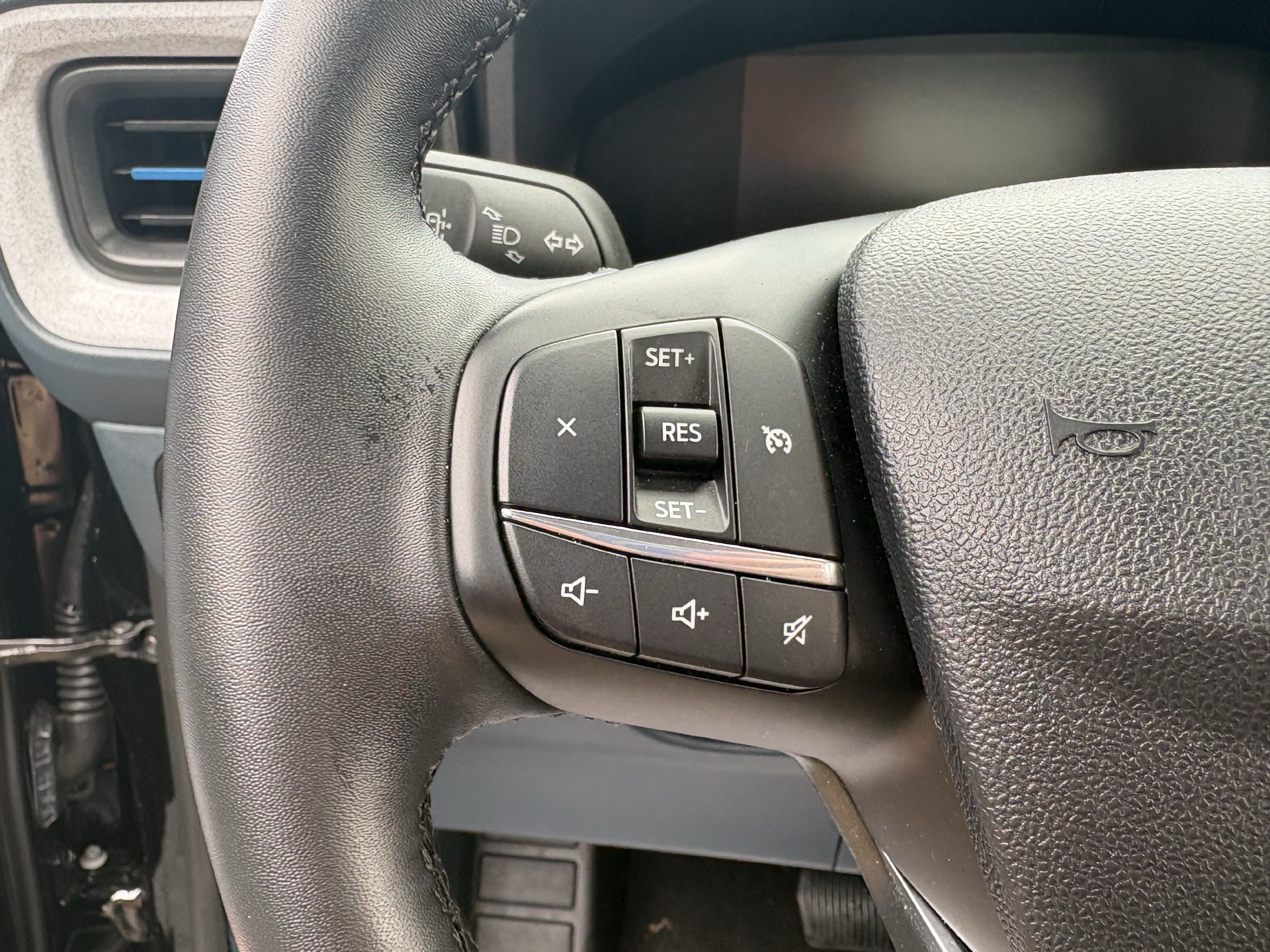 Certified 2025 Ford Maverick XLT w/ XLT Luxury Package AWD/4WD image 18
