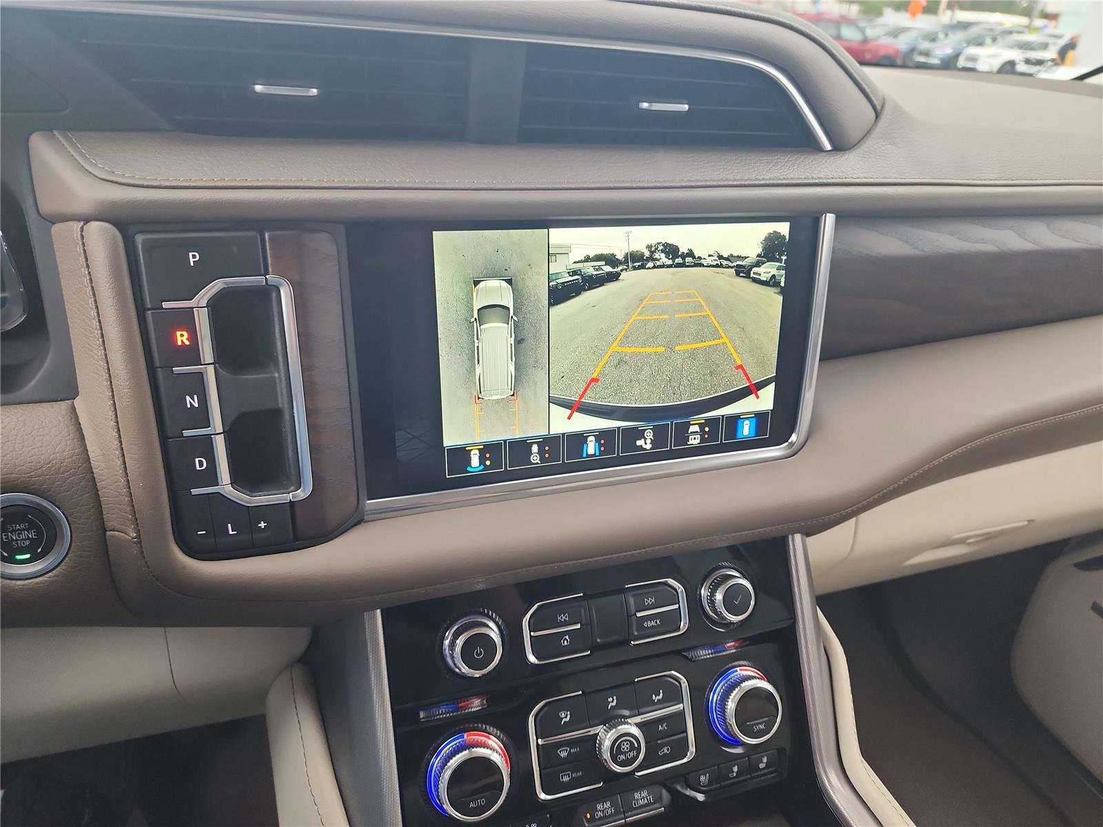 Used 2022 GMC Yukon XL Denali image 36