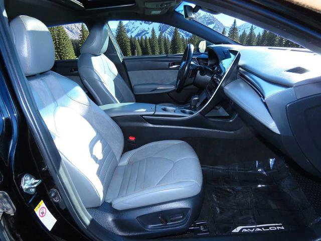 Used 2019 Toyota Avalon XSE w/ All Weather Liner Package image 19