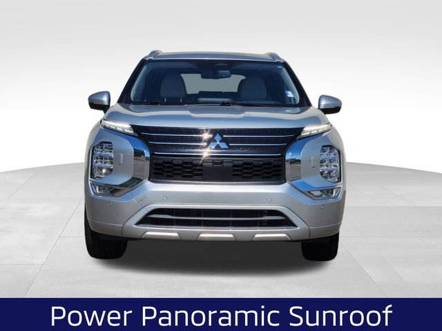 Used 2024 Mitsubishi Outlander SEL AWD/4WD image 3
