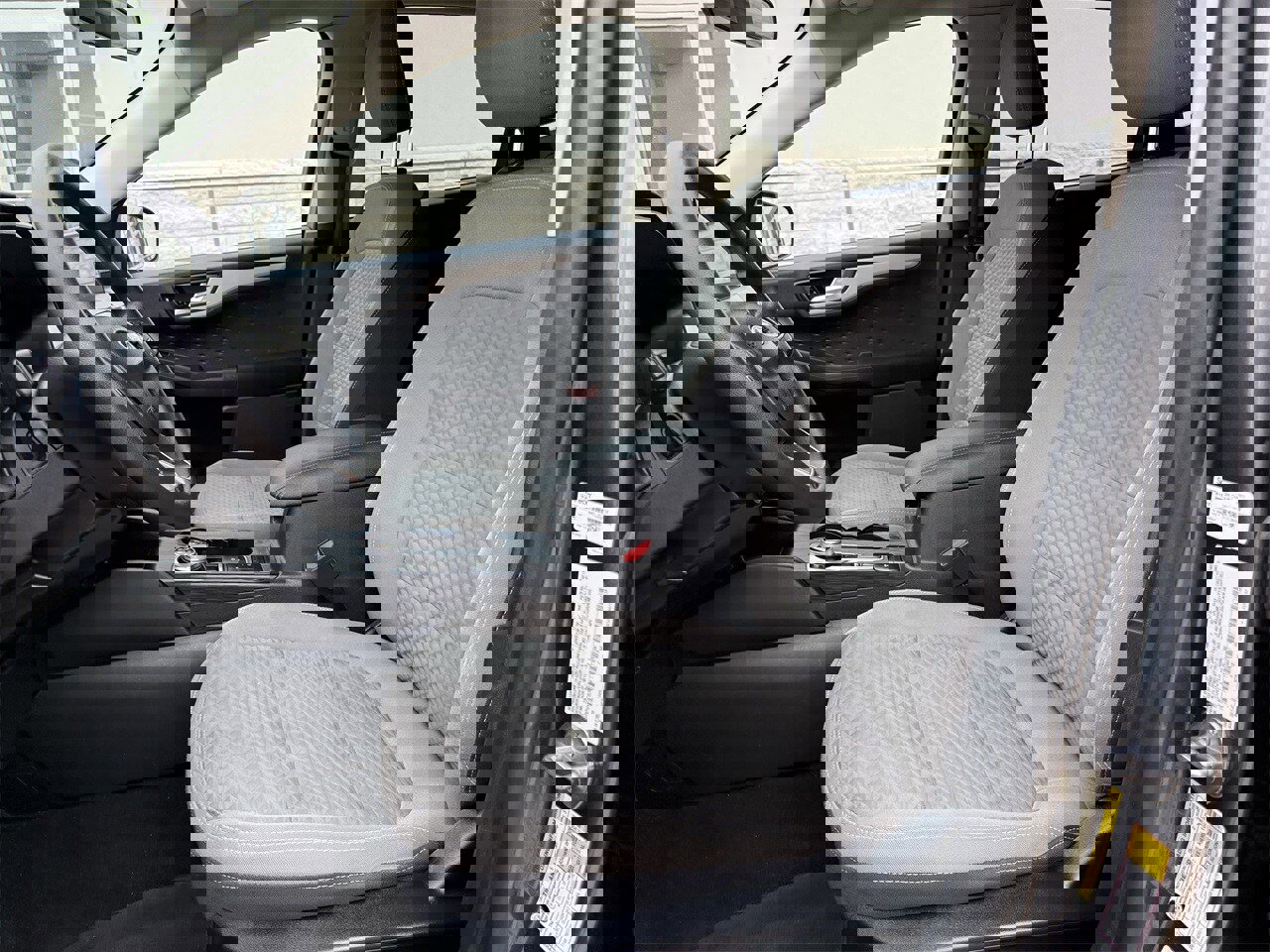 Certified 2020 Ford Escape SE image 25
